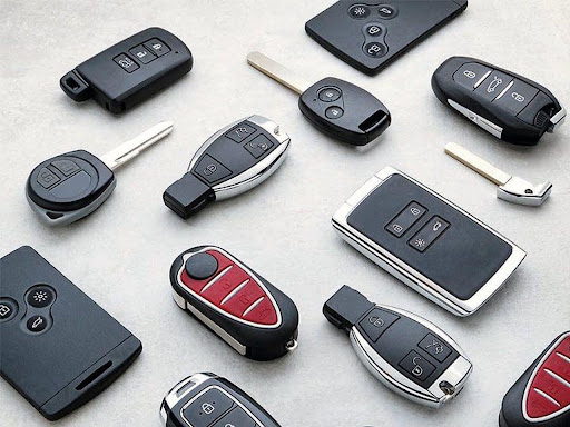 Replacement car key fobs and proximity smart keys