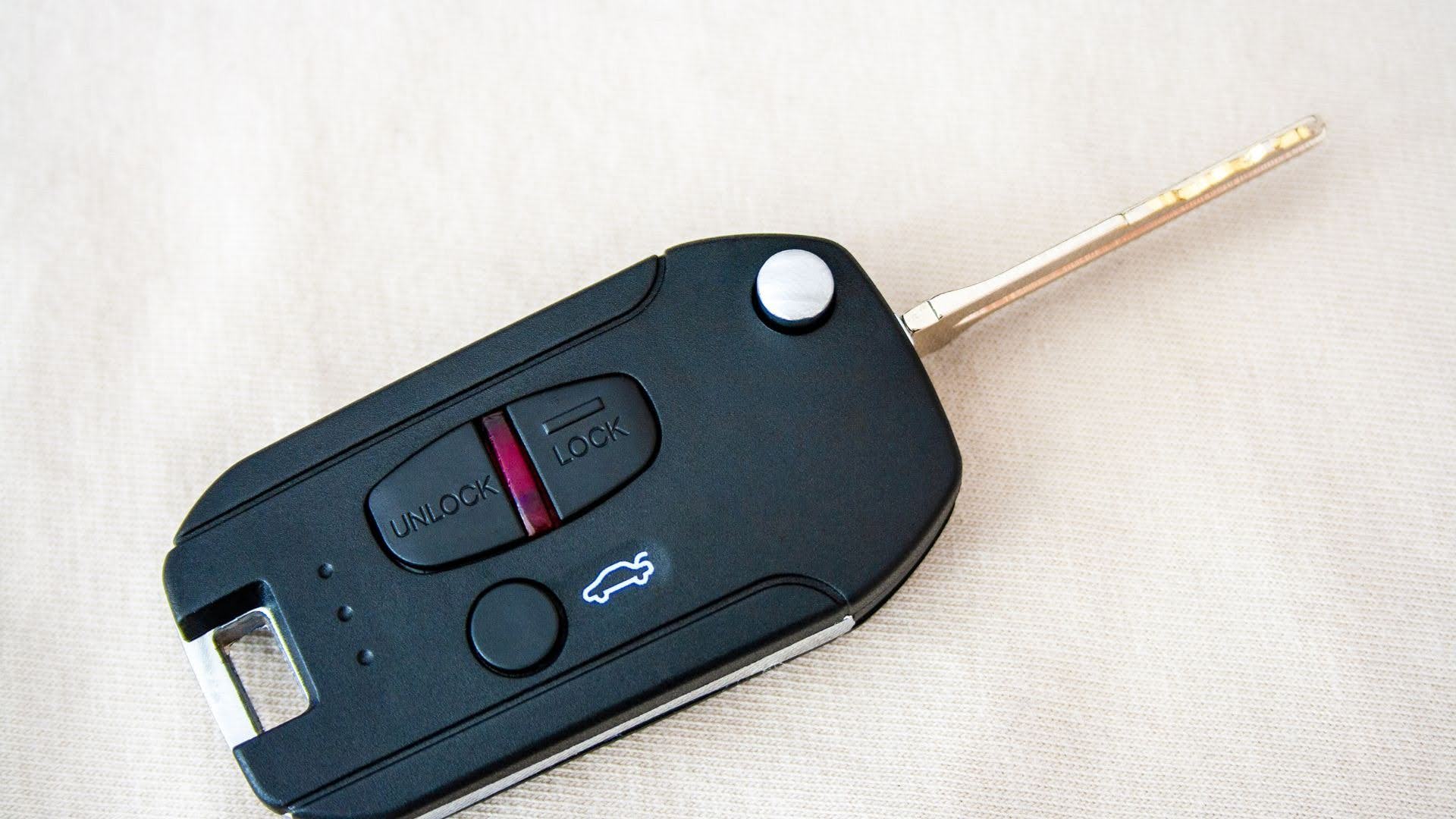 Replacement automotive key shell and remote key case